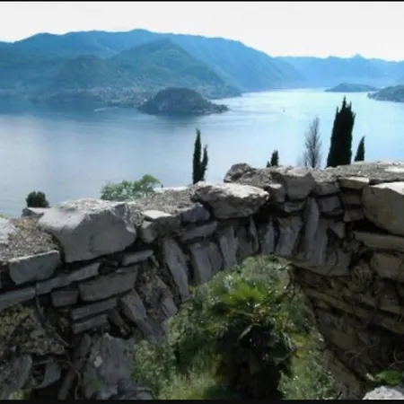 Casa Chicca - Relaxing Between Lake And Castle Varenna