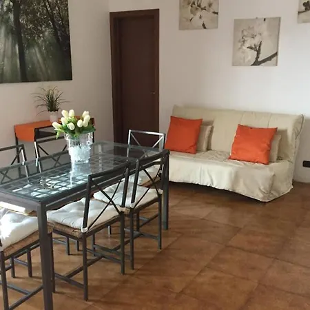 아파트 Casa Chicca - Relaxing Between Lake And Castle